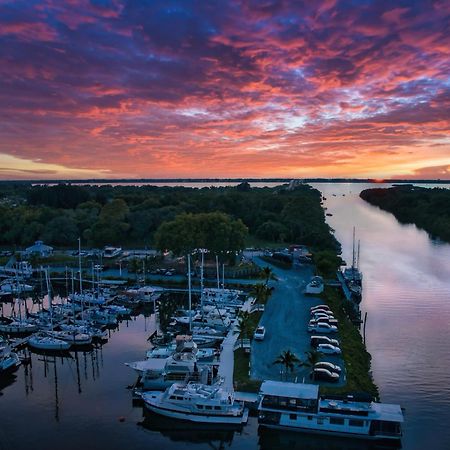 Dolphins Vacation Rental Merritt Island エクステリア 写真